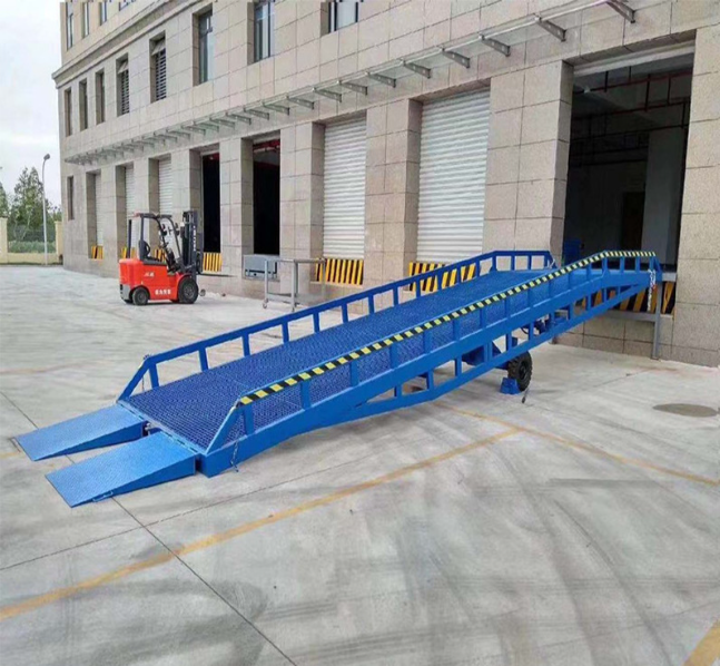 白沙移动式登车桥装卸